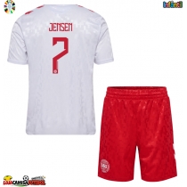 Camisa de Futebol Dinamarca Mathias Jensen #7 Equipamento Secundário Infantil Europeu 2024 Manga Curta (+ Calças curtas)